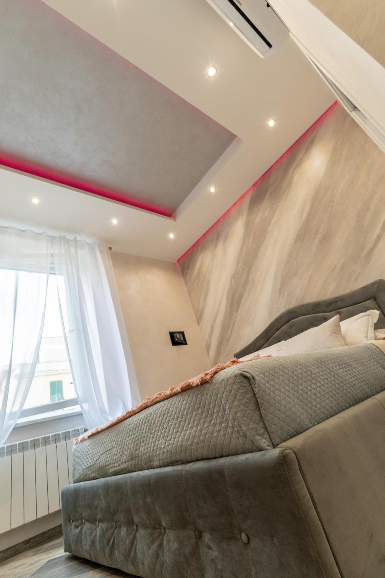 Suites Matteotti 57 Civitavecchia Bagian luar foto