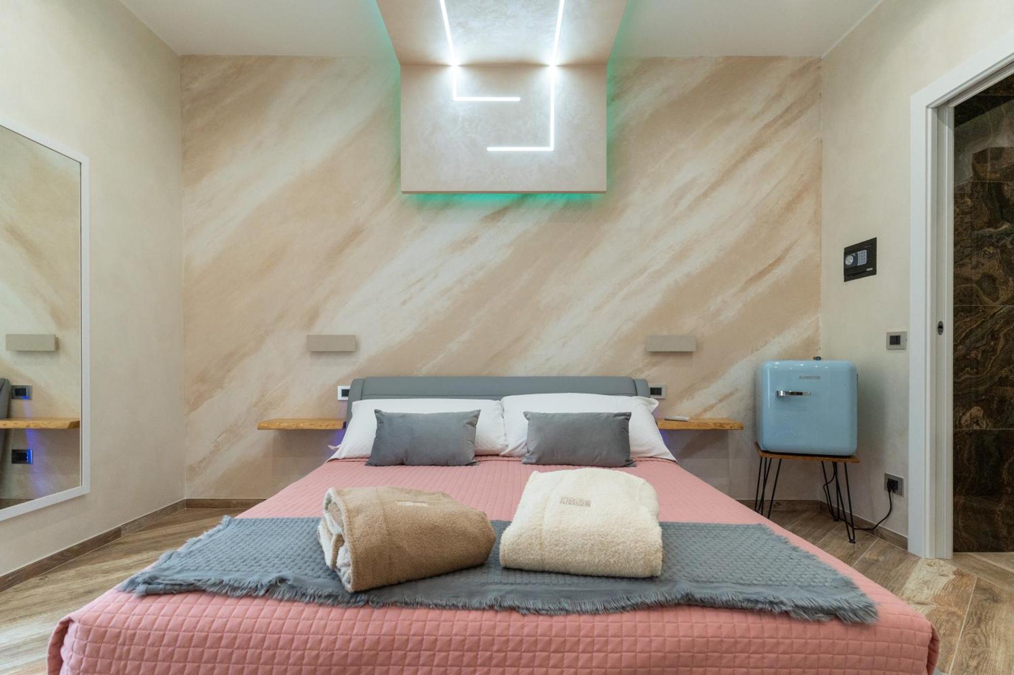 Suites Matteotti 57 Civitavecchia Bagian luar foto